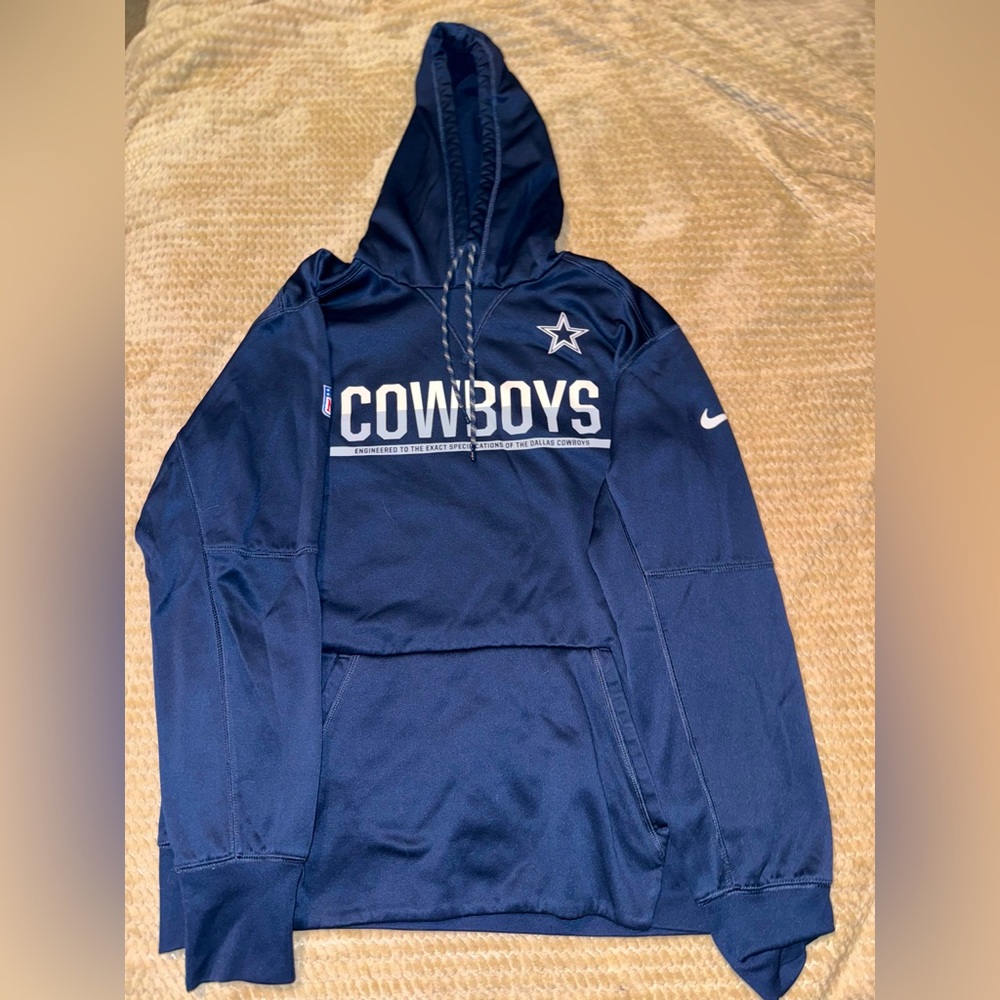 NFL Nike Cowboys Sweatshirt. Large.